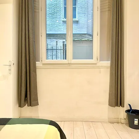 Bright And Cozy In Lamblardie * Paris